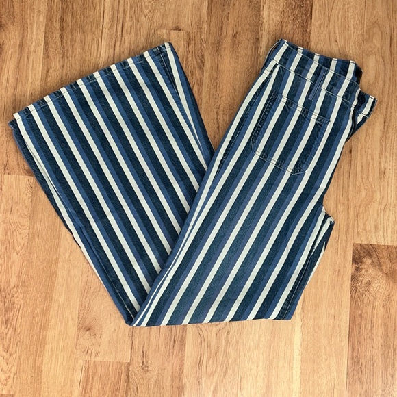 MOTHER Denim - MOTHER Denim Patch Pocket Twister Sneak Blue and White Striped HighRise Jeans 26